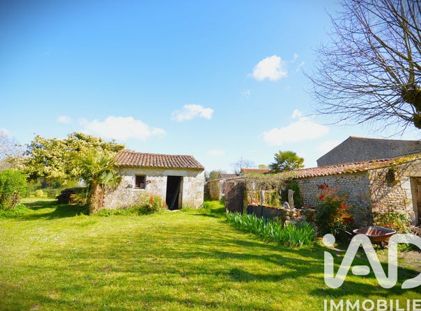 Corme-Écluse, Nouvelle-Aquitaine 17600
