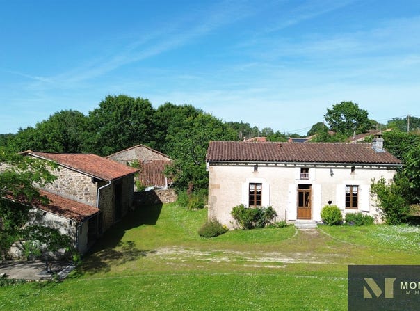Ecuras, Poitou-Charentes 16220