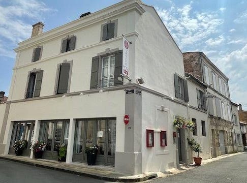 SAINT-JEAN-D'ANGÉLY, Nouvelle-Aquitaine 17400