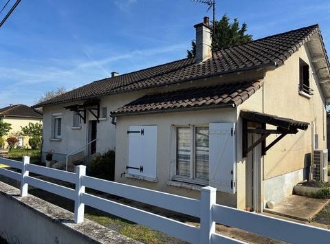 Chateau-Larcher, Poitou-Charentes 86370
