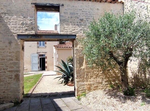 Pouillé, Pays de la Loire 85570