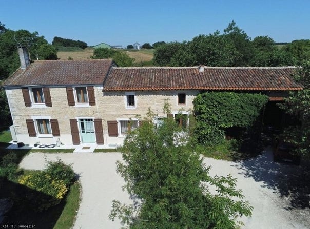 Brettes, Poitou-Charentes 16240