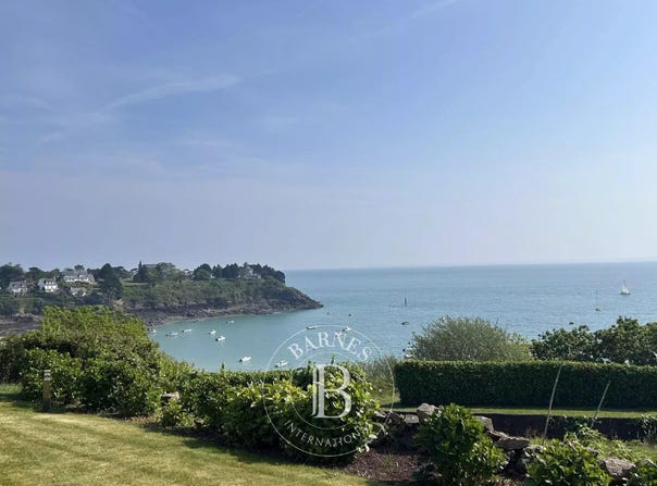 Cancale, Brittany 35260