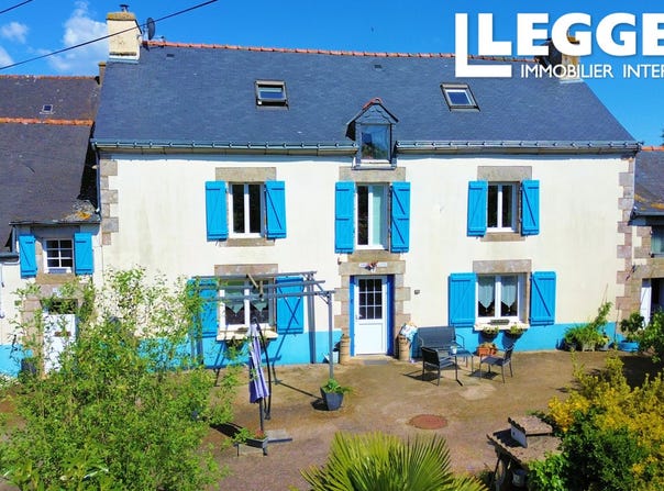 Pontivy, Brittany 56300