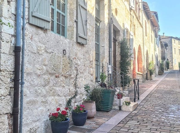 LAUZERTE, Occitanie 82110