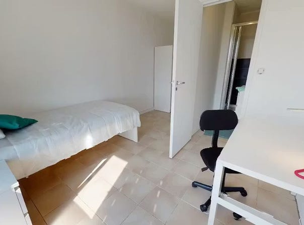 Rue Philippe Fabia, Lyon, Auvergne-Rhône-Alpes 69008