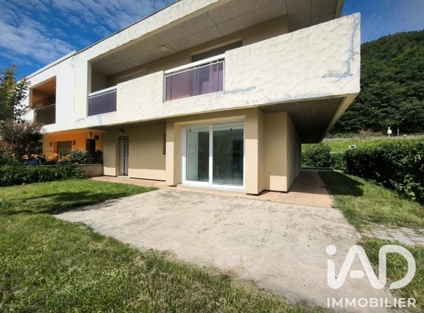 Bogny-sur-Meuse, Grand Est 08120