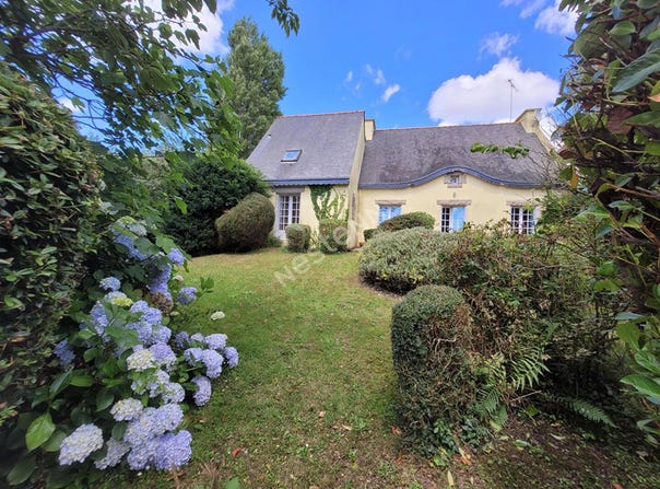 Plouha, Brittany 22580