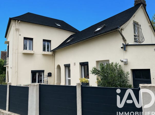 Grand-Couronne, Normandy 76530