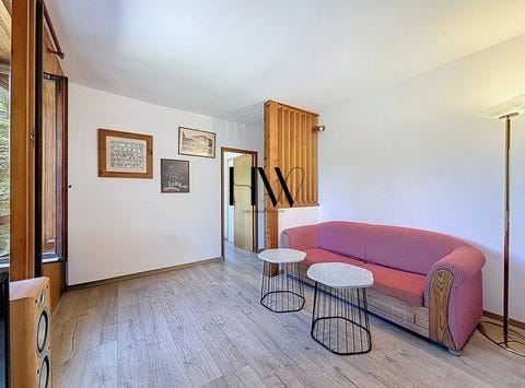 DEMI QUARTIER, Rhône-Alpes 74120