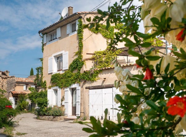 Saint-Saturnin-lès-Apt, Provence-Alpes-Côte-d'Azur 84490