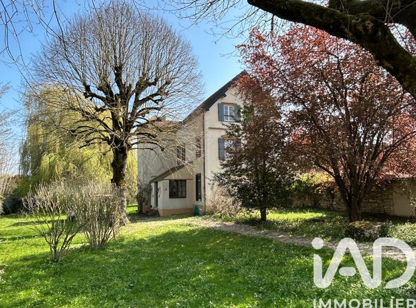 Noyers, Bourgogne-Franche-Comté 89310