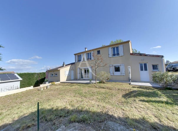 NEGREPELISSE, Occitanie 82800