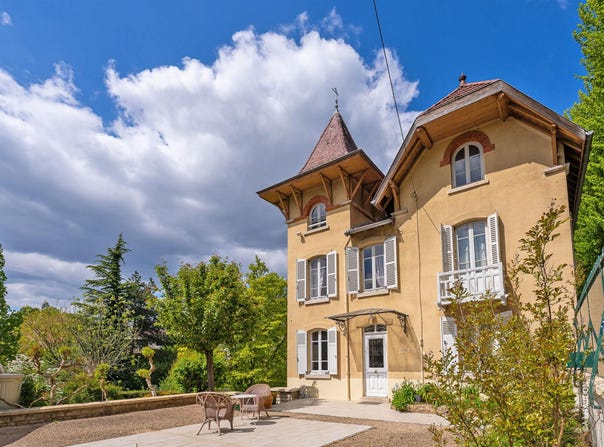 Mâcon, Burgundy 71000