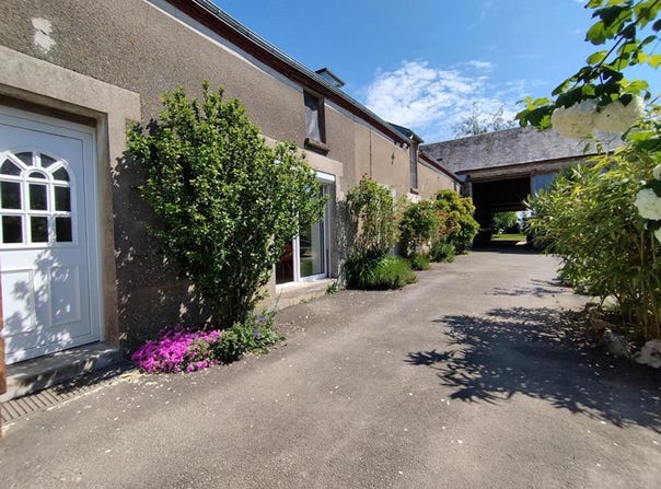 Bazoches-les-Gallerandes, Centre 45480