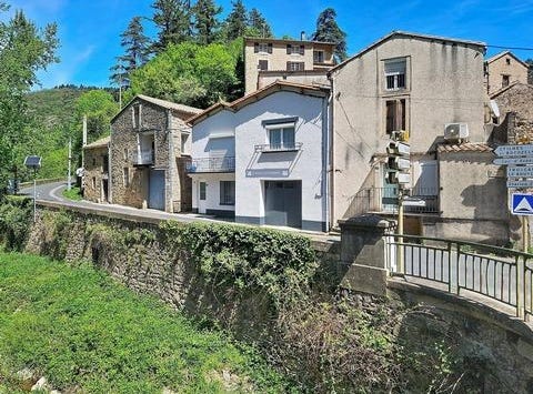 Avene, Languedoc-Roussillon 34260