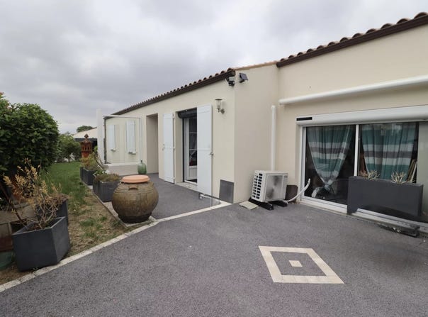 Semussac, Charente-Maritime 17120