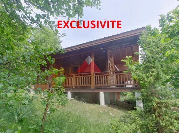 Chemin du Bois, Saint-Laurent-en-Grandvaux, Jura 39150