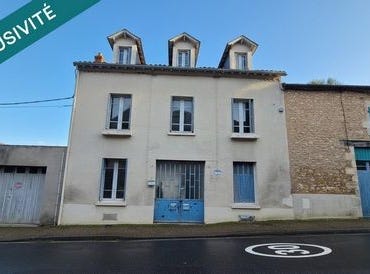 Saint-Savin, Poitou-Charentes 86310