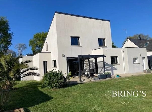 Questembert, Morbihan 56230