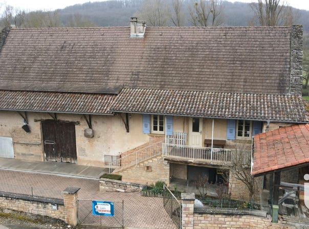 Ozenay, Bourgogne-Franche-Comté 71700