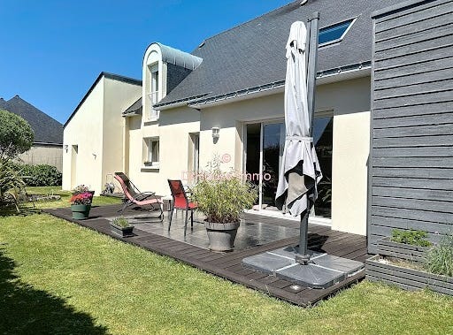 auray, Brittany 56400
