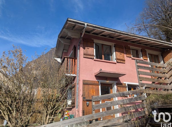 TANINGES, Auvergne-Rhône-Alpes 74440
