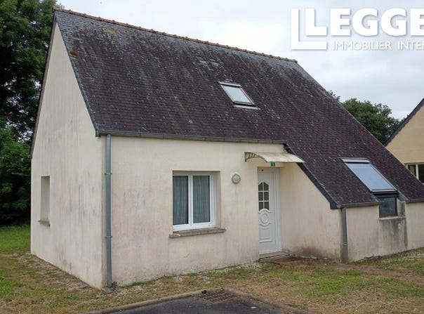 Plouyé, Brittany 29690