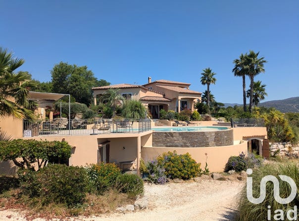 Bormes-les-Mimosas, Provence-Alpes-Côte d'Azur 83230