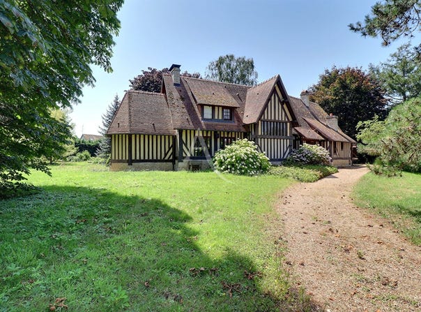 LE VAUDREUIL, Normandy 27100