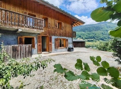 MARTHOD, Rhône-Alpes 73400