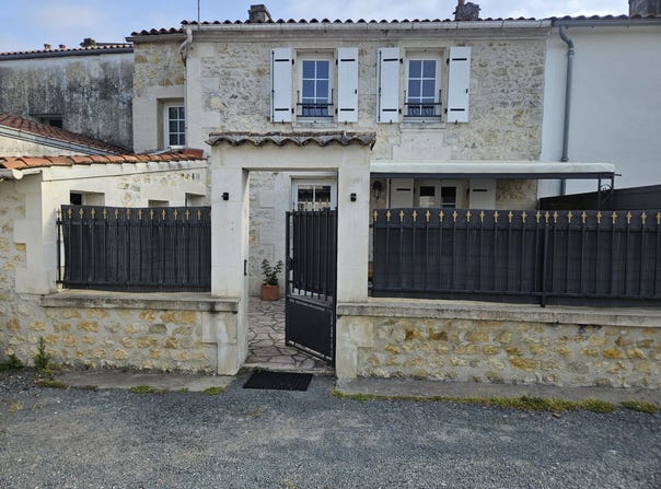 Saint-Porchaire, Poitou-Charentes 17250