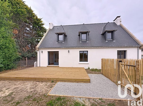 Quiberon, Brittany 56170