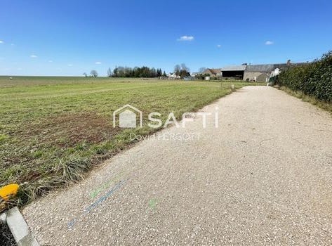 Cravant, Centre 45190