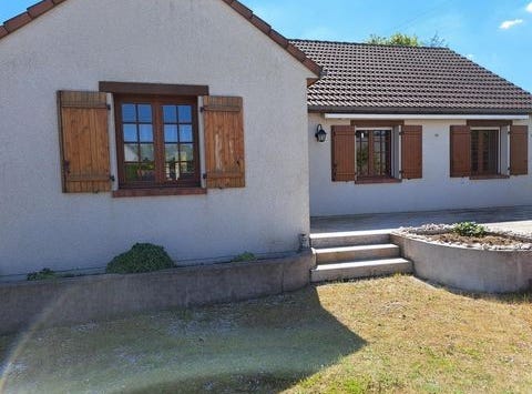 Neuville-Aux-Bois, Centre 45170