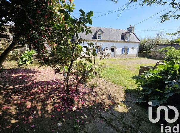 Mahalon, Brittany 29790