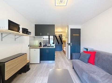 DEMI QUARTIER, Rhône-Alpes 74120