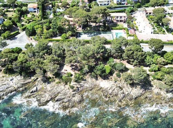 ROQUEBRUNE-SUR-ARGENS, Provence-Alpes-Côte d'Azur 83380