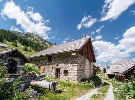 La Salle-Les-Alpes, Provence-Alpes-Côte d'Azur 05240