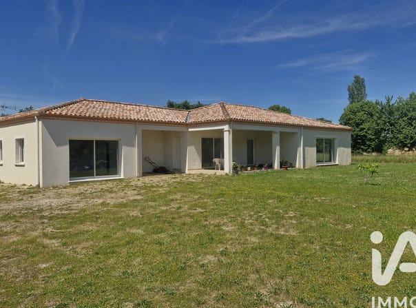 Castelsarrasin, Occitanie 82100