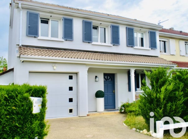 Mareil-sur-Mauldre, Île-de-France 78124
