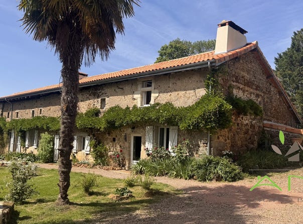 Mazerolles, Nouvelle-Aquitaine 16310
