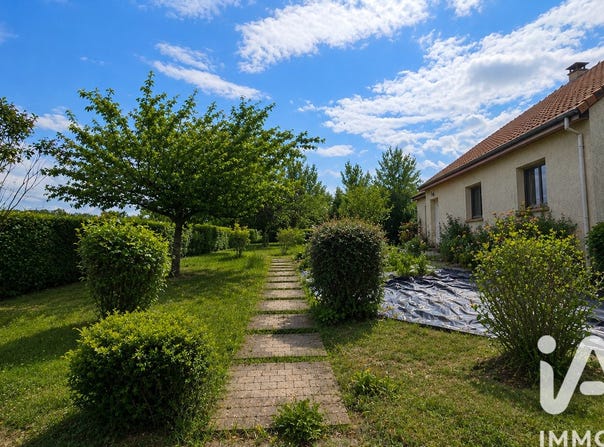 Giverville, Normandy 27560