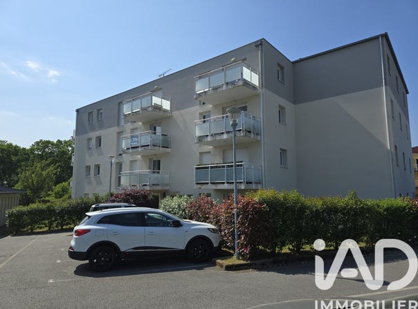 Plescop, Brittany 56890