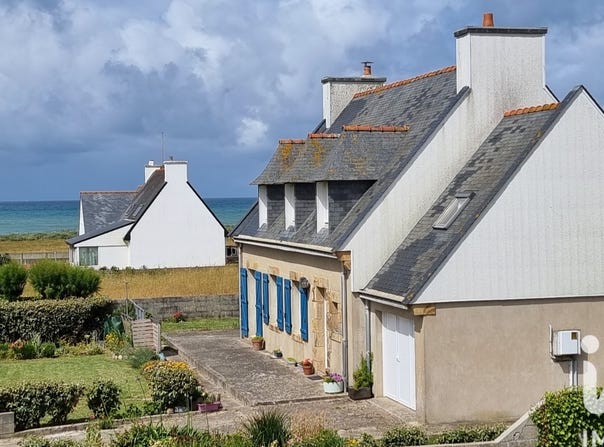 Pouldreuzic, Brittany 29710