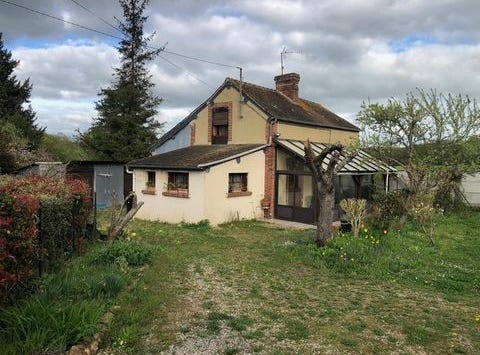 Montigny-Sur-Avre, Centre 28270