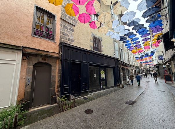 AURILLAC, Auvergne-Rhône-Alpes 15000