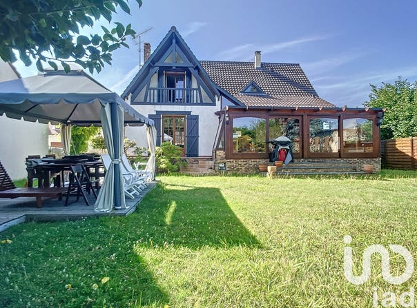Chevry-Cossigny, Île-de-France 77173