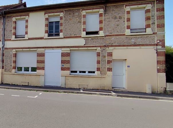 Mailly-le-Camp, Grand Est 10230