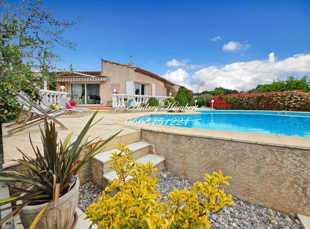 Pierrevert, Provence-Alpes-Côte-d'Azur 04860